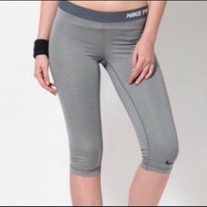 Nike Pro Dri Fit Capri leggings gray women’s small